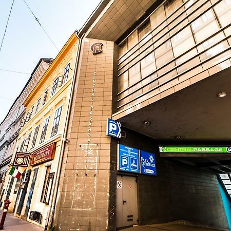 Bpr Emerald City Apartment Budapeste Exterior foto